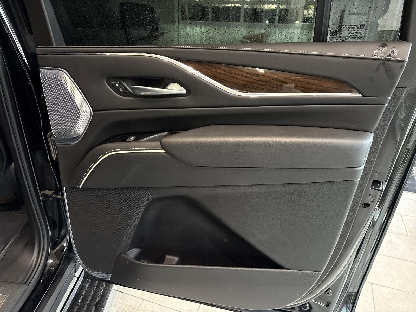 2023 Cadillac Escalade ESV 4WD Sport Platinum