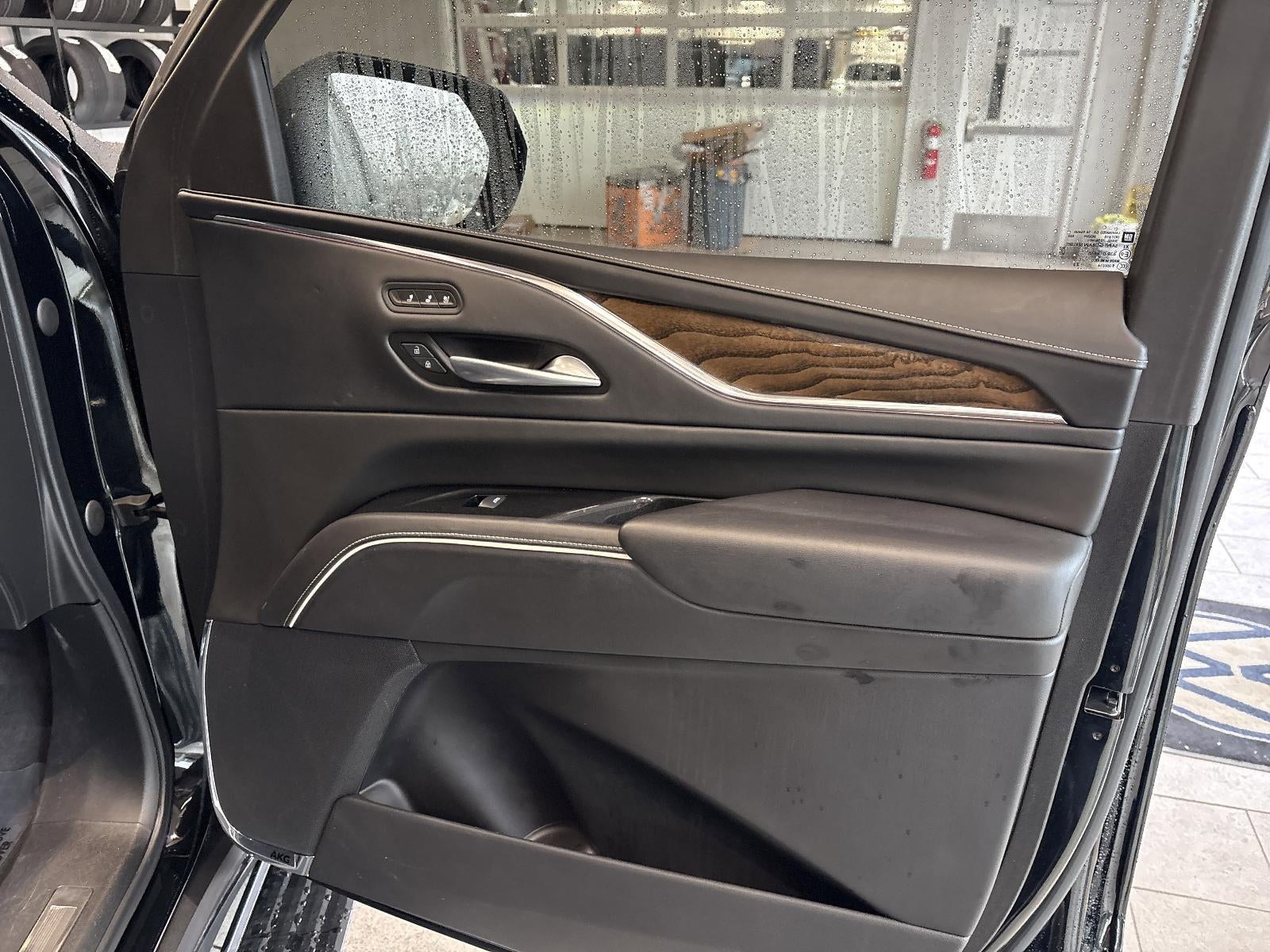 2023 Cadillac Escalade ESV 4WD Sport Platinum