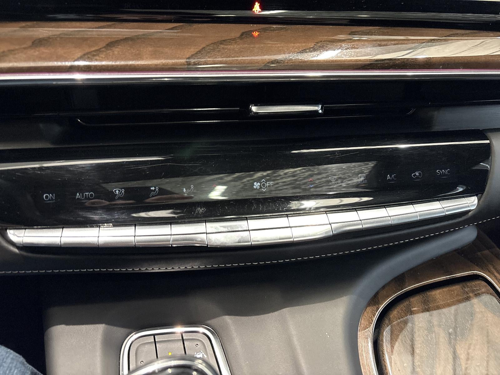 2023 Cadillac Escalade ESV 4WD Sport Platinum