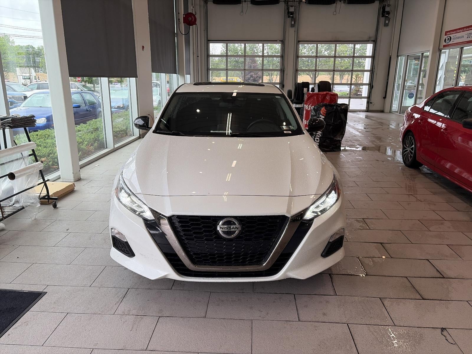 2021 Nissan Altima 2.5 SR Sedan