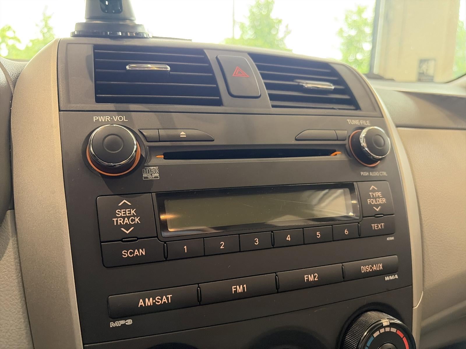 2010 Toyota Corolla 4dr Sdn Man (Natl)