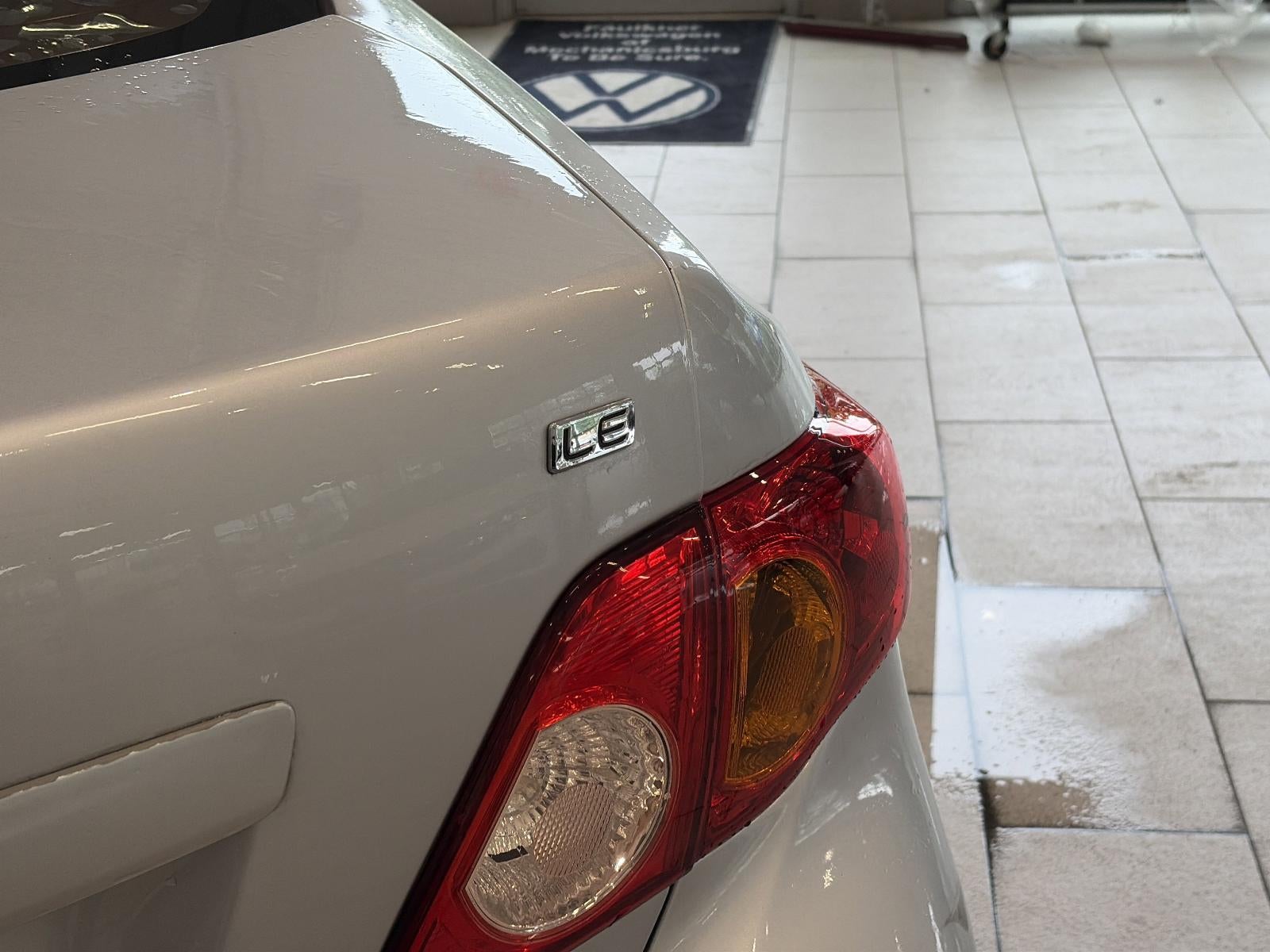 2010 Toyota Corolla 4dr Sdn Man (Natl)