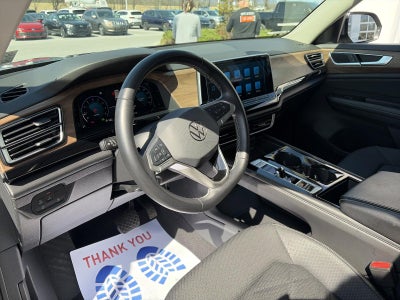 2024 Volkswagen Atlas 2.0T SE w/Technology 4MOTION