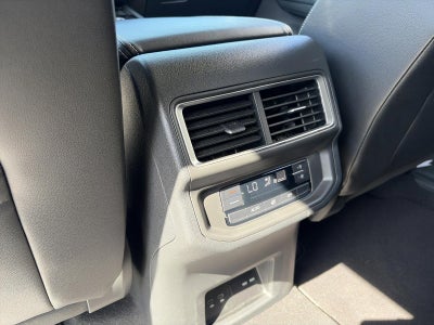 2024 Volkswagen Atlas 2.0T SE w/Technology 4MOTION