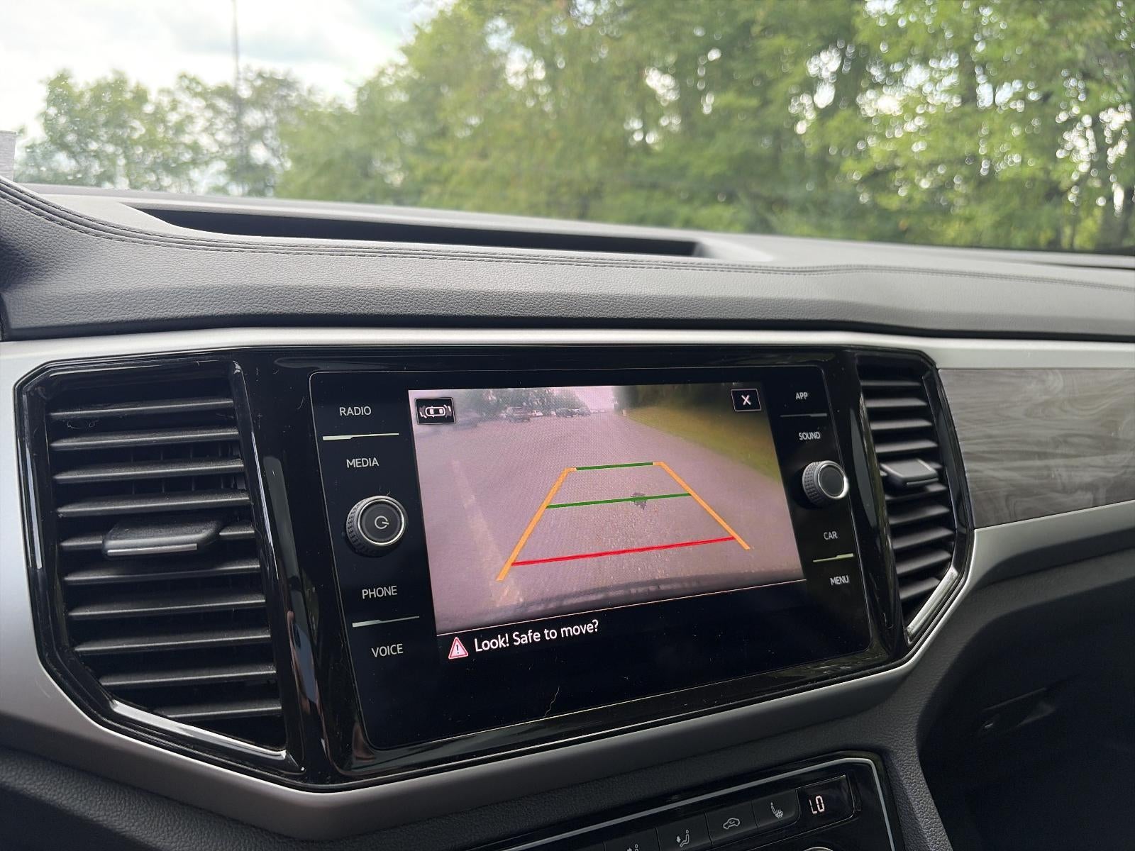 2023 Volkswagen Atlas Cross Sport 2.0T SE w/Technology 4MOTION