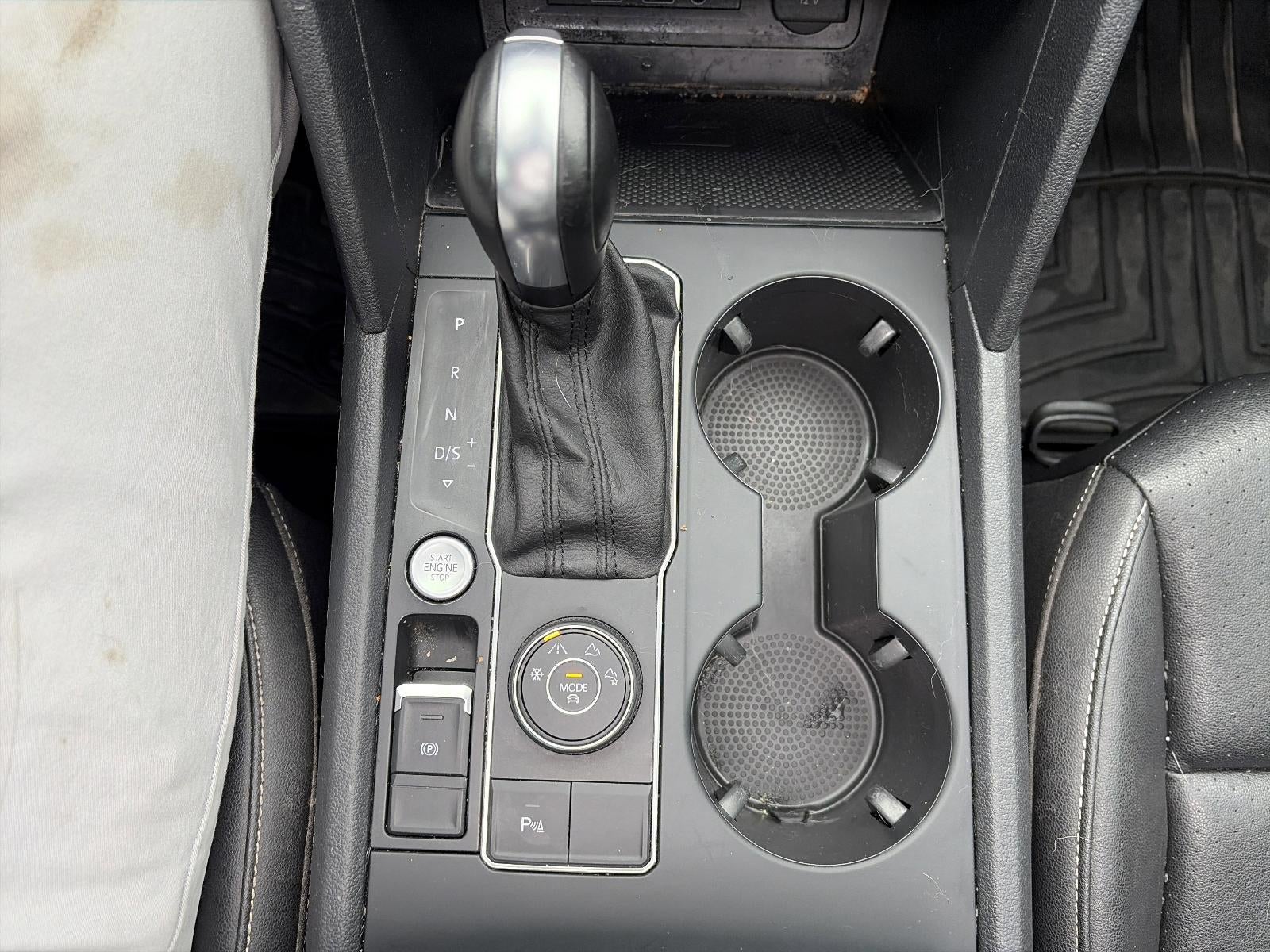 2021 Volkswagen Atlas 3.6L V6 SE w/Technology R-Line 4MOTION *Ltd Avail*