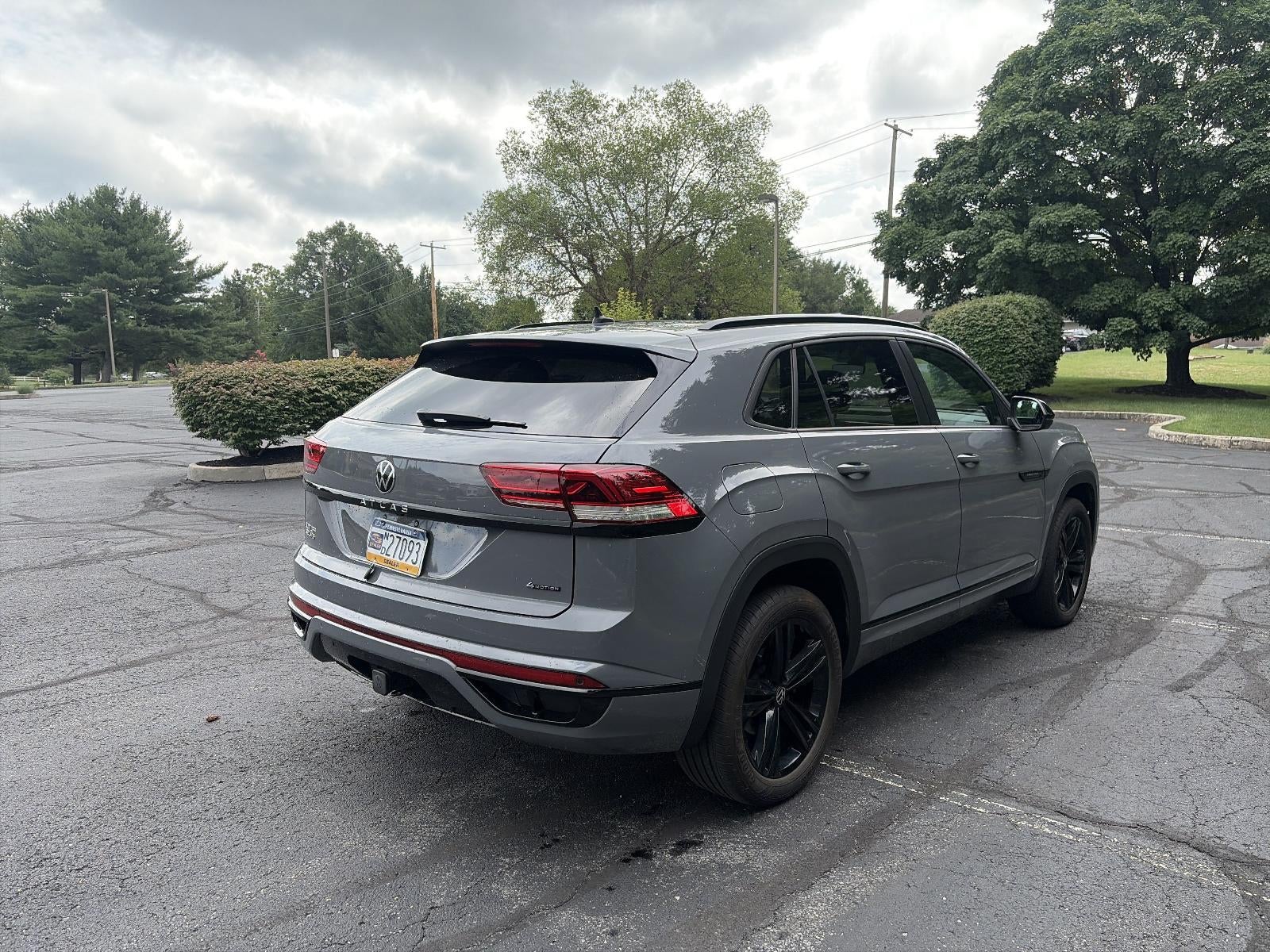 2023 Volkswagen Atlas Cross Sport 3.6L V6 SEL R-Line Black 4MOTION