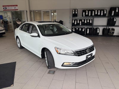 2018 Volkswagen Passat 2.0T SE w/Technology Auto
