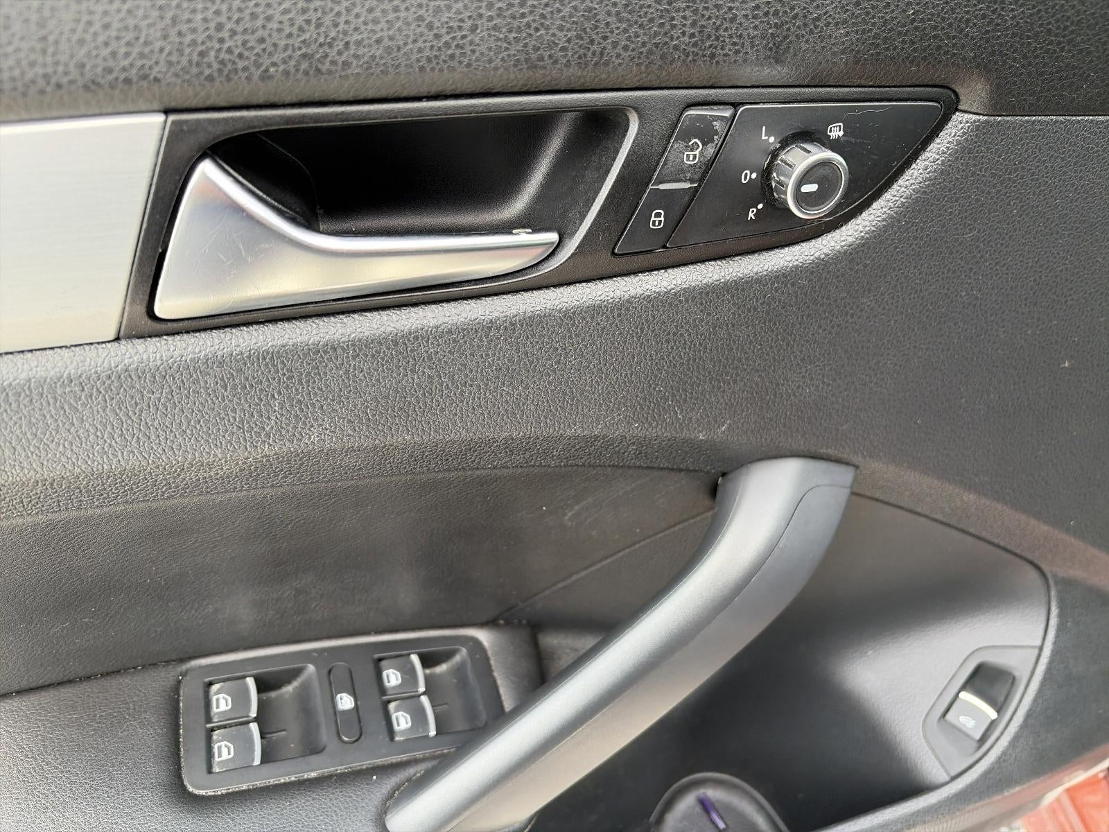 2013 Volkswagen Passat 4dr Sdn 2.5L Auto SE PZEV