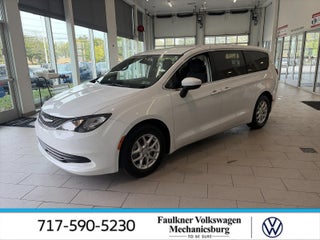 2017 Chrysler Pacifica LX FWD