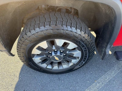 2022 Chevrolet Silverado 2500 HD Crew Cab Standard Box 4-Wheel Drive Custom