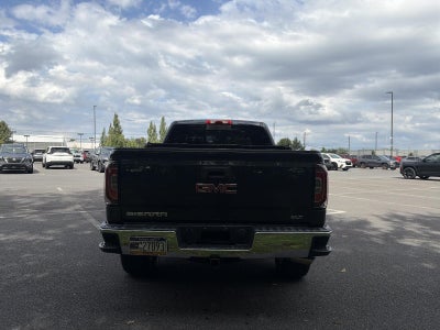 2017 GMC Sierra 1500 Crew Cab Standard Box 4-Wheel Drive SLT