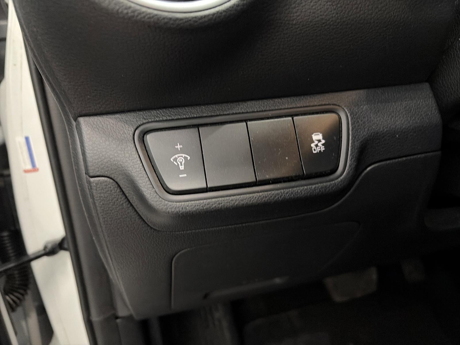 2023 Kia Forte LXS IVT