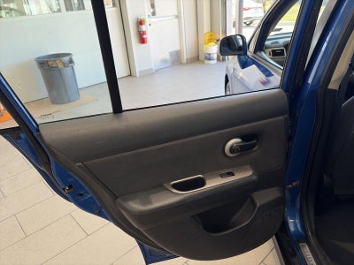 2008 Nissan Versa 5dr HB I4 Auto 1.8 S