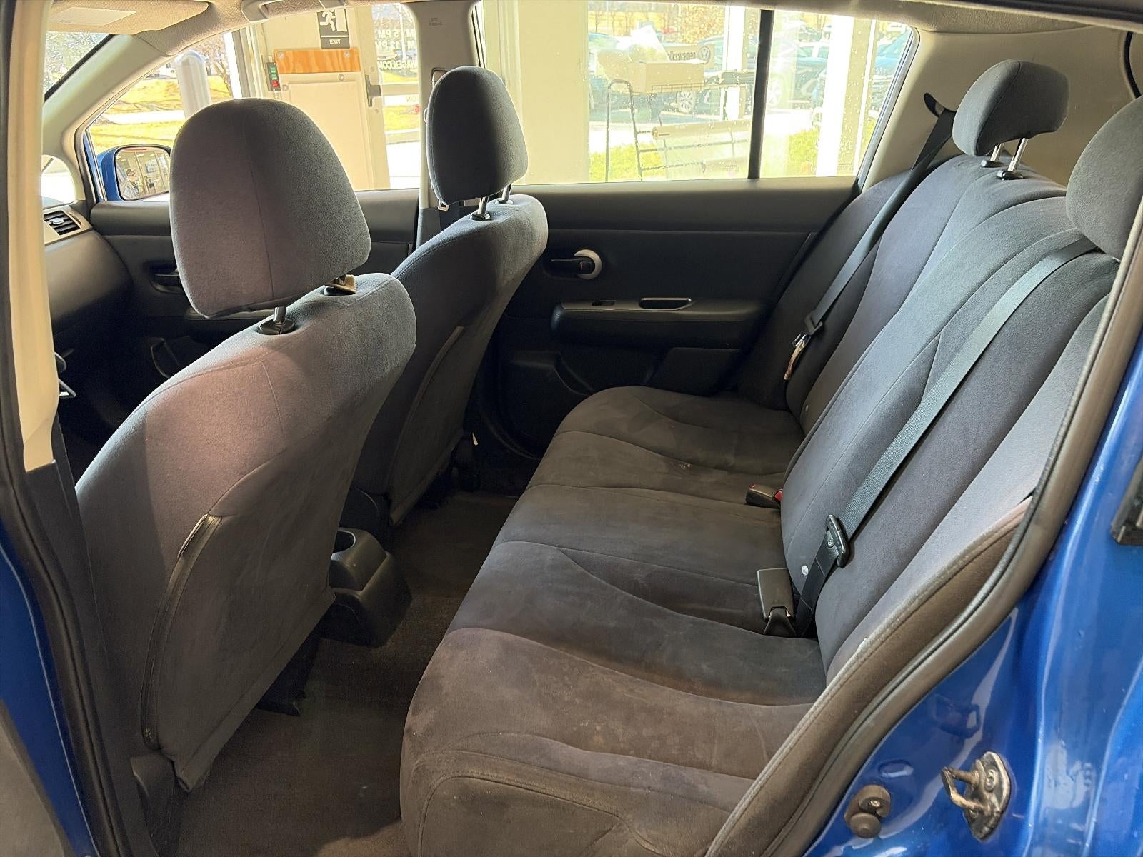 2008 Nissan Versa 5dr HB I4 Auto 1.8 S