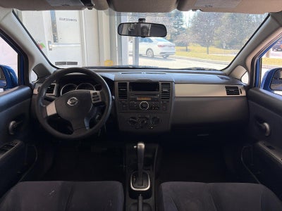2008 Nissan Versa 5dr HB I4 Auto 1.8 S
