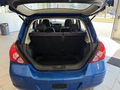 2008 Nissan Versa 5dr HB I4 Auto 1.8 S