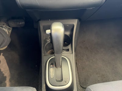 2008 Nissan Versa 5dr HB I4 Auto 1.8 S