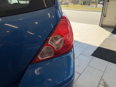 2008 Nissan Versa 5dr HB I4 Auto 1.8 S