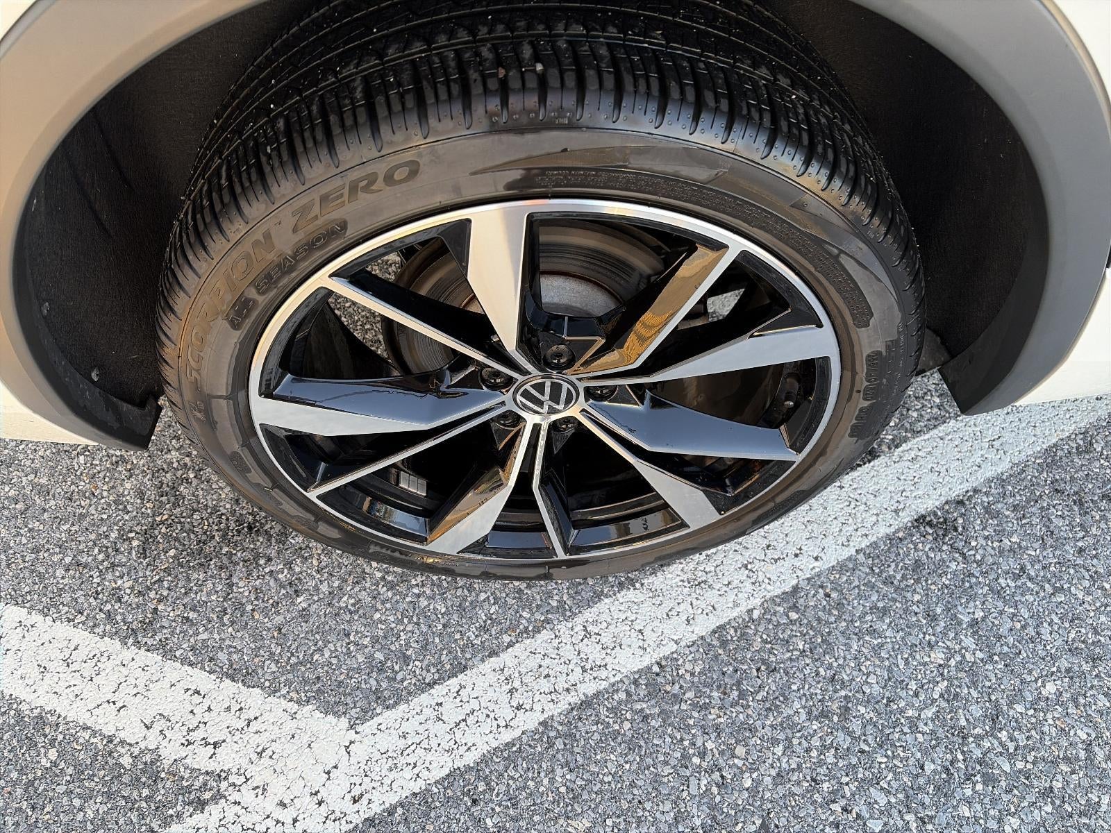 2024 Volkswagen Tiguan 2.0T SEL R-Line 4MOTION