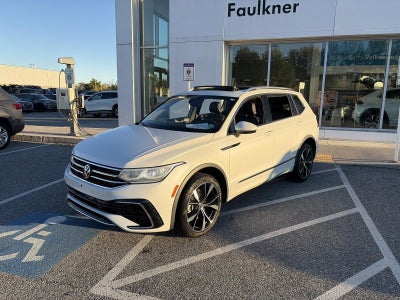 2024 Volkswagen Tiguan 2.0T SEL R-Line 4MOTION