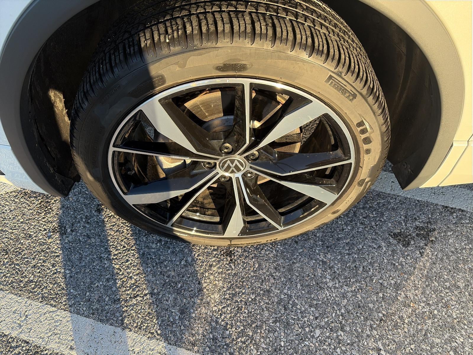 2024 Volkswagen Tiguan 2.0T SEL R-Line 4MOTION