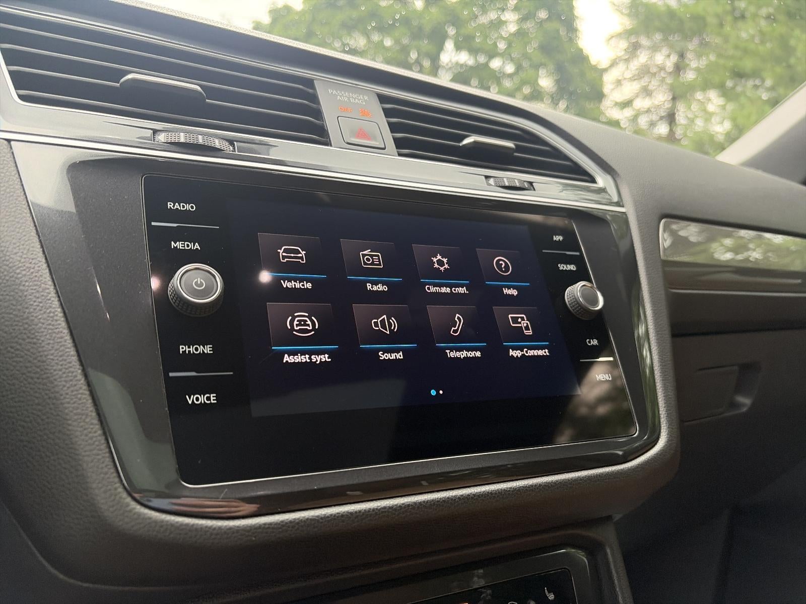 2024 Volkswagen Tiguan 2.0T SE R-Line Black 4MOTION