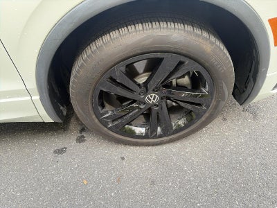 2024 Volkswagen Tiguan 2.0T SE R-Line Black 4MOTION