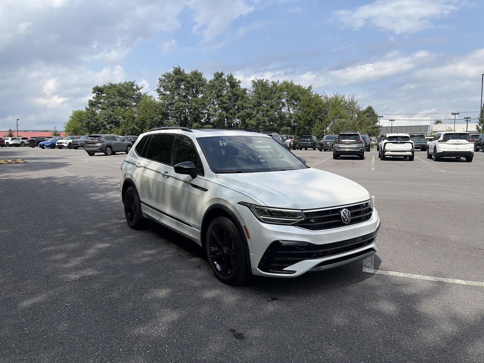 2024 Volkswagen Tiguan 2.0T SE R-Line Black 4MOTION