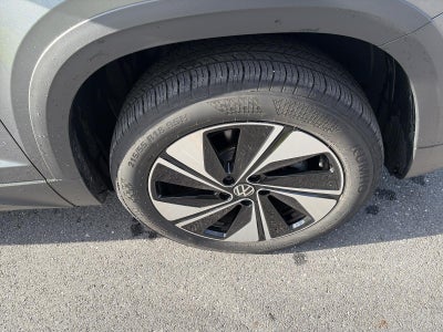 2024 Volkswagen Taos SE 4MOTION