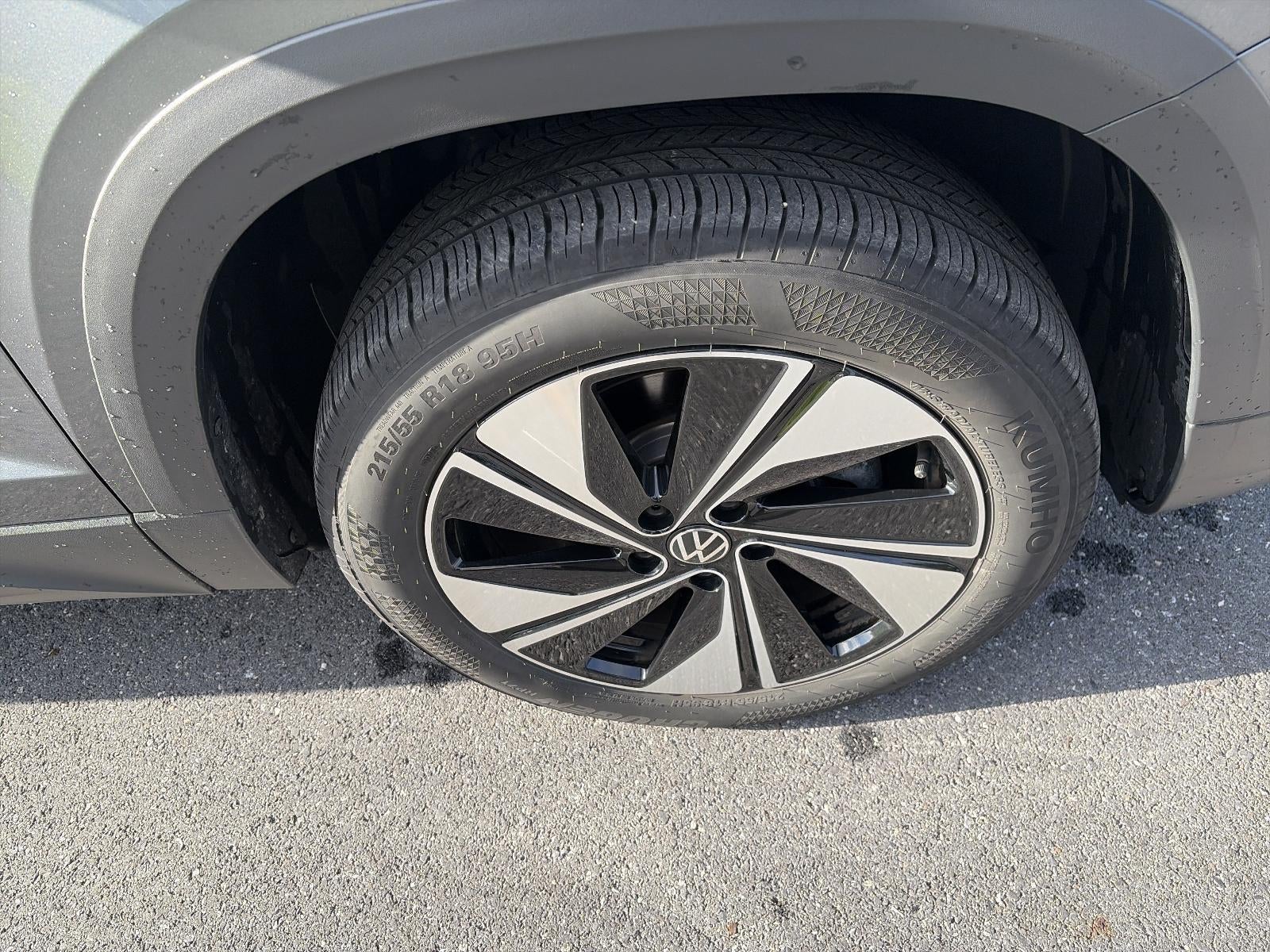 2024 Volkswagen Taos SE 4MOTION