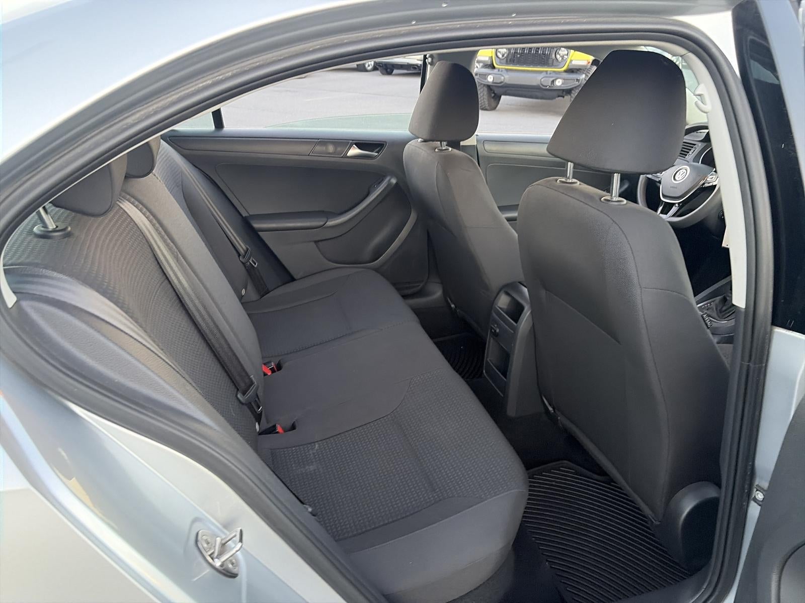 2016 Volkswagen Jetta 4dr Auto 1.4T S Sedan
