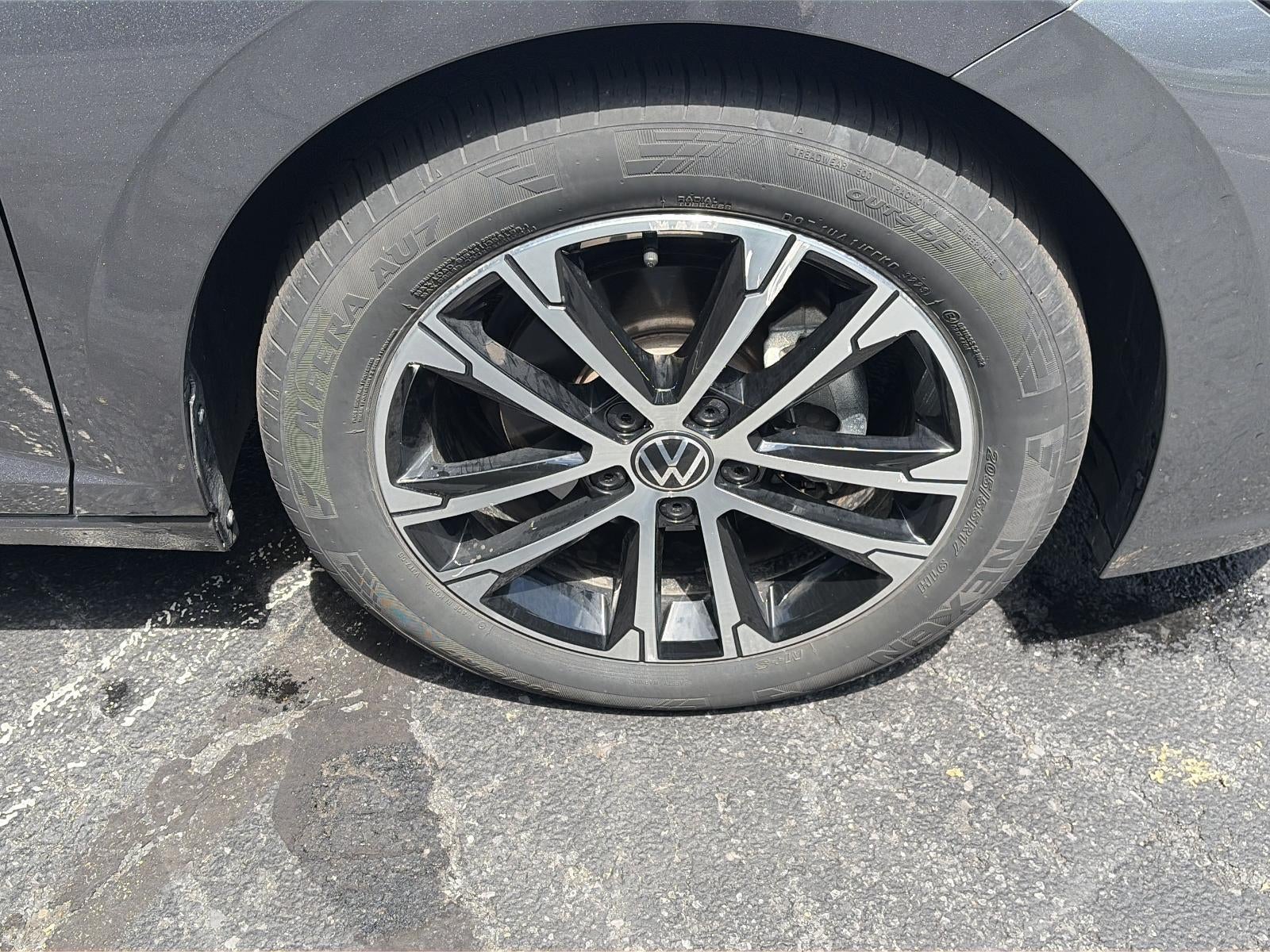 2024 Volkswagen Jetta Sport Auto