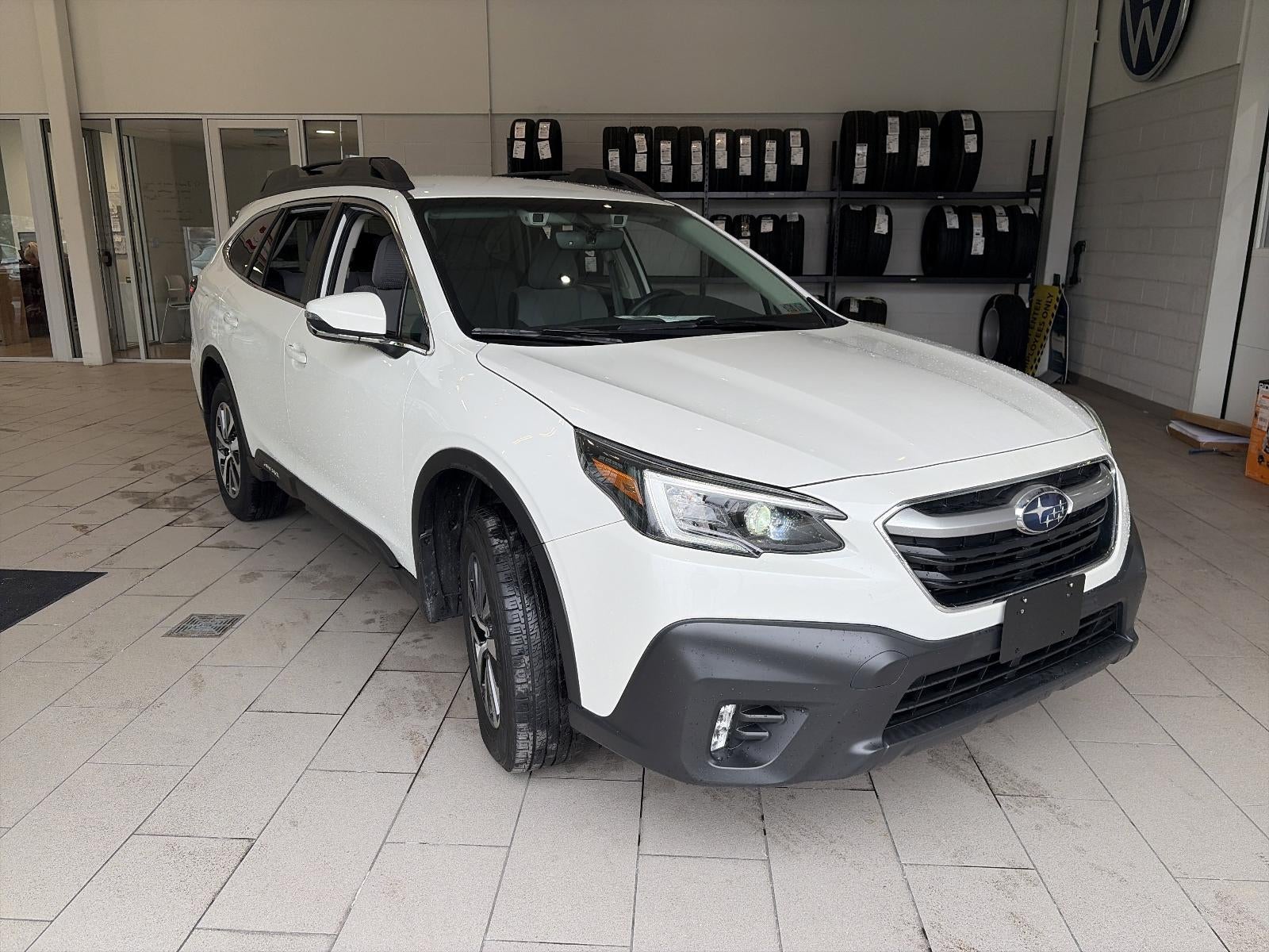 2022 Subaru Outback Premium CVT