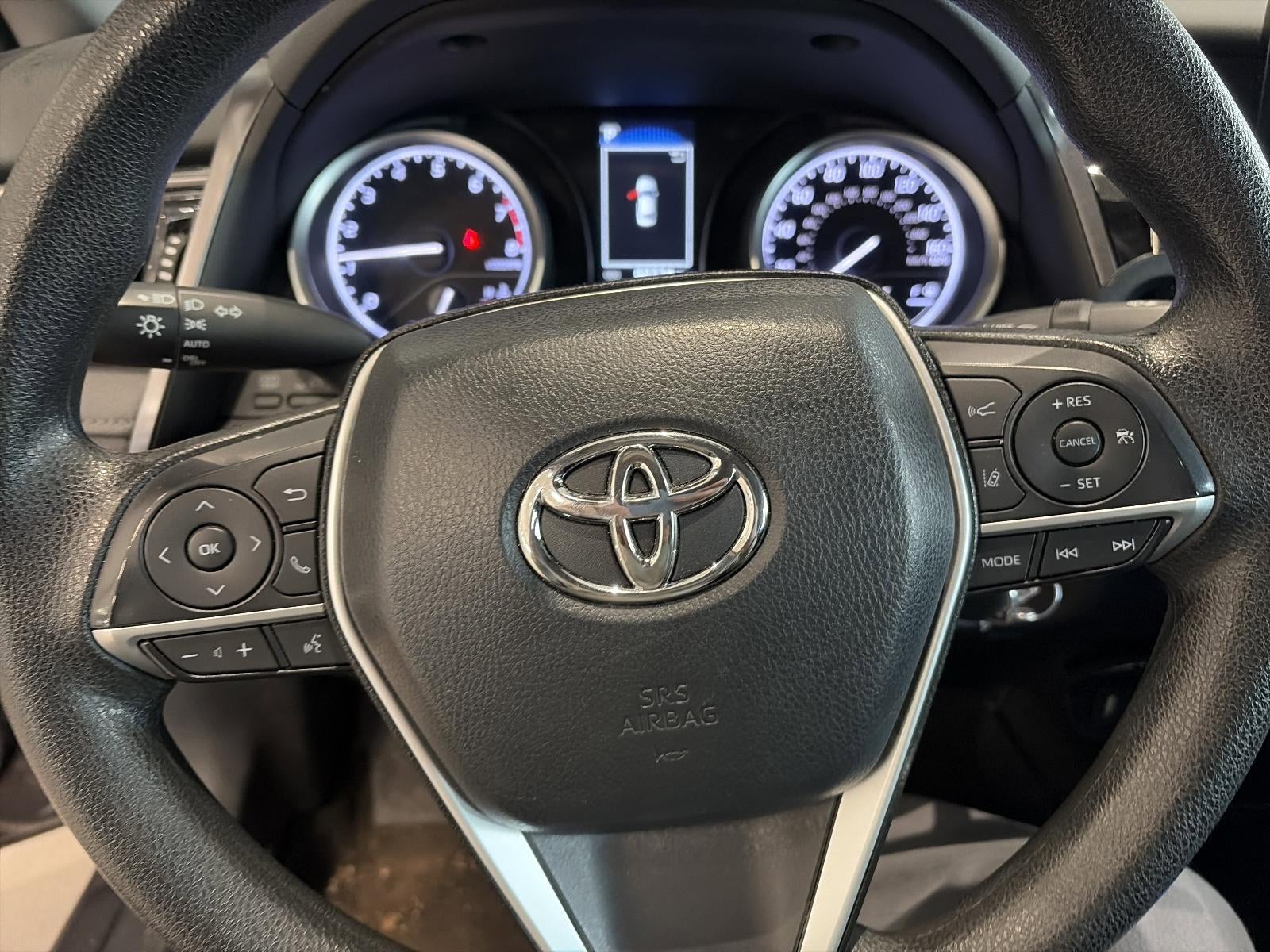 2023 Toyota Camry LE Auto (SE)