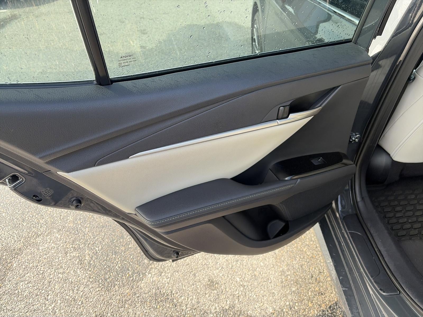 2025 Toyota Camry XSE AWD (Natl)