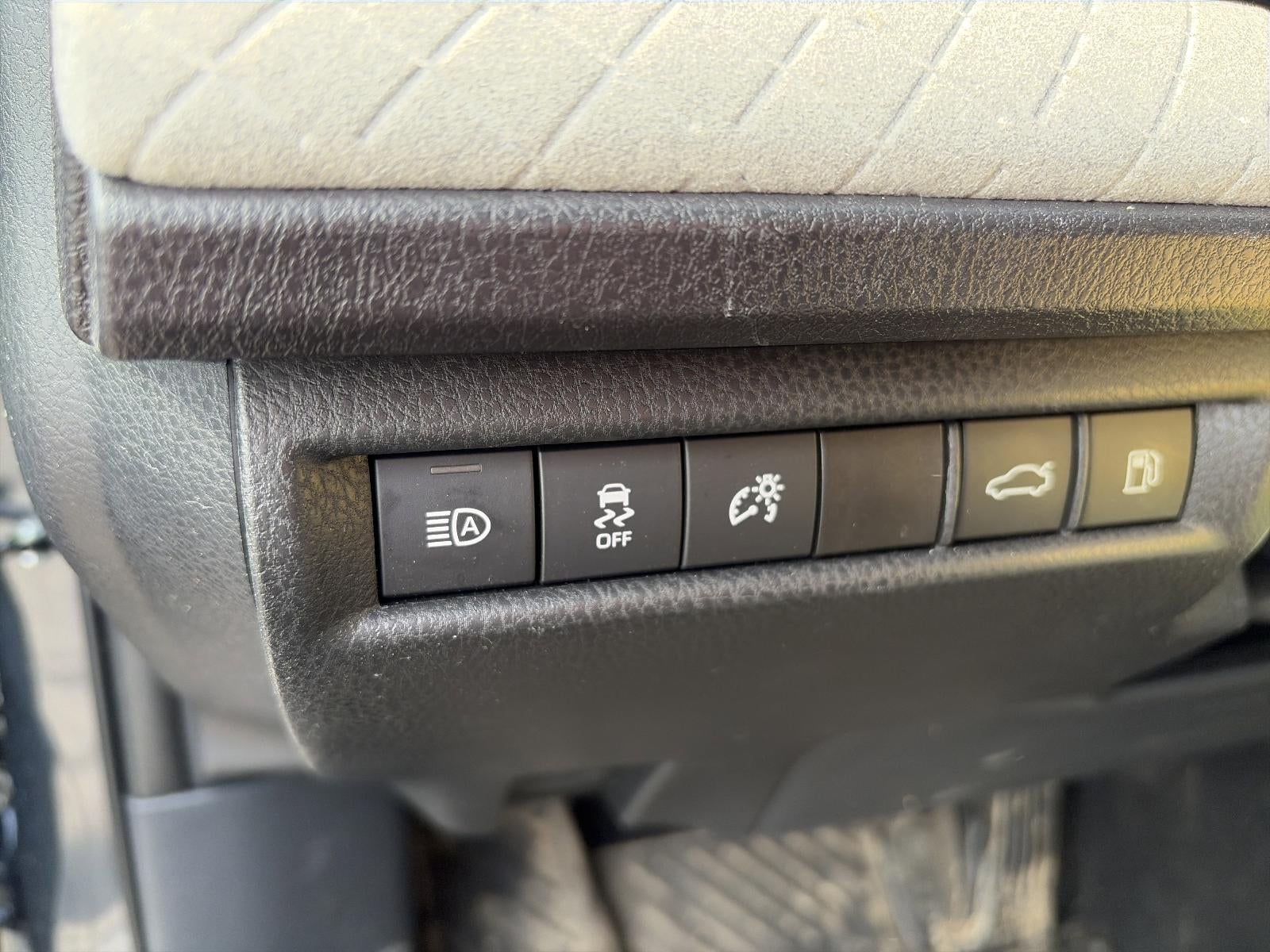 2025 Toyota Camry XSE AWD (Natl)