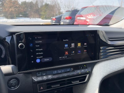 2025 Toyota Camry XSE AWD (Natl)