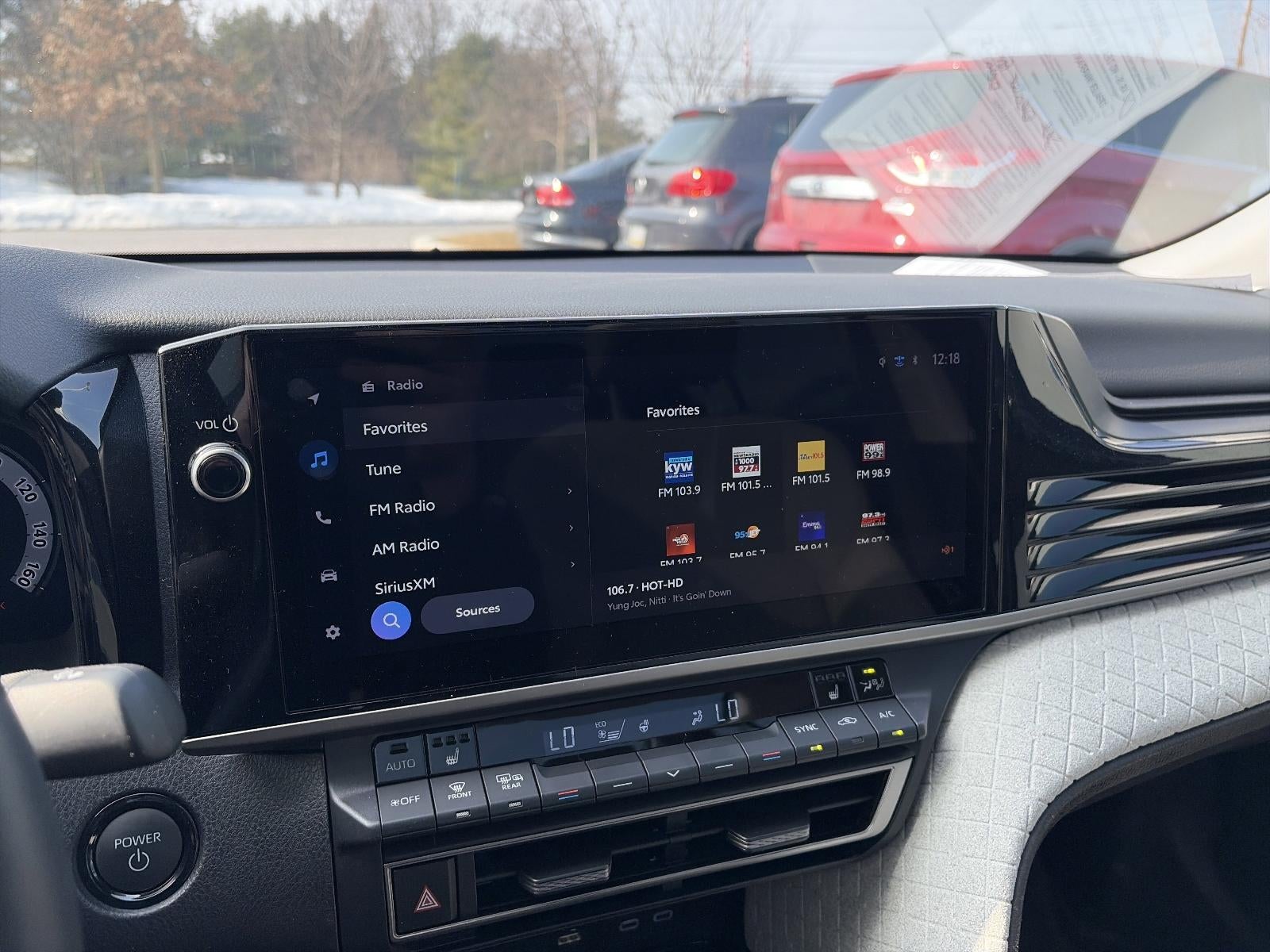 2025 Toyota Camry XSE AWD (Natl)