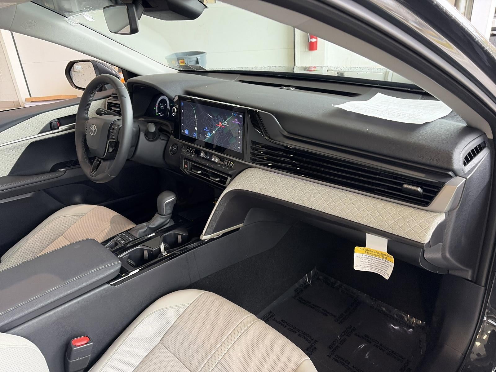 2025 Toyota Camry XSE AWD (Natl)