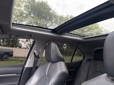 2022 Toyota Camry XLE Auto (SE)