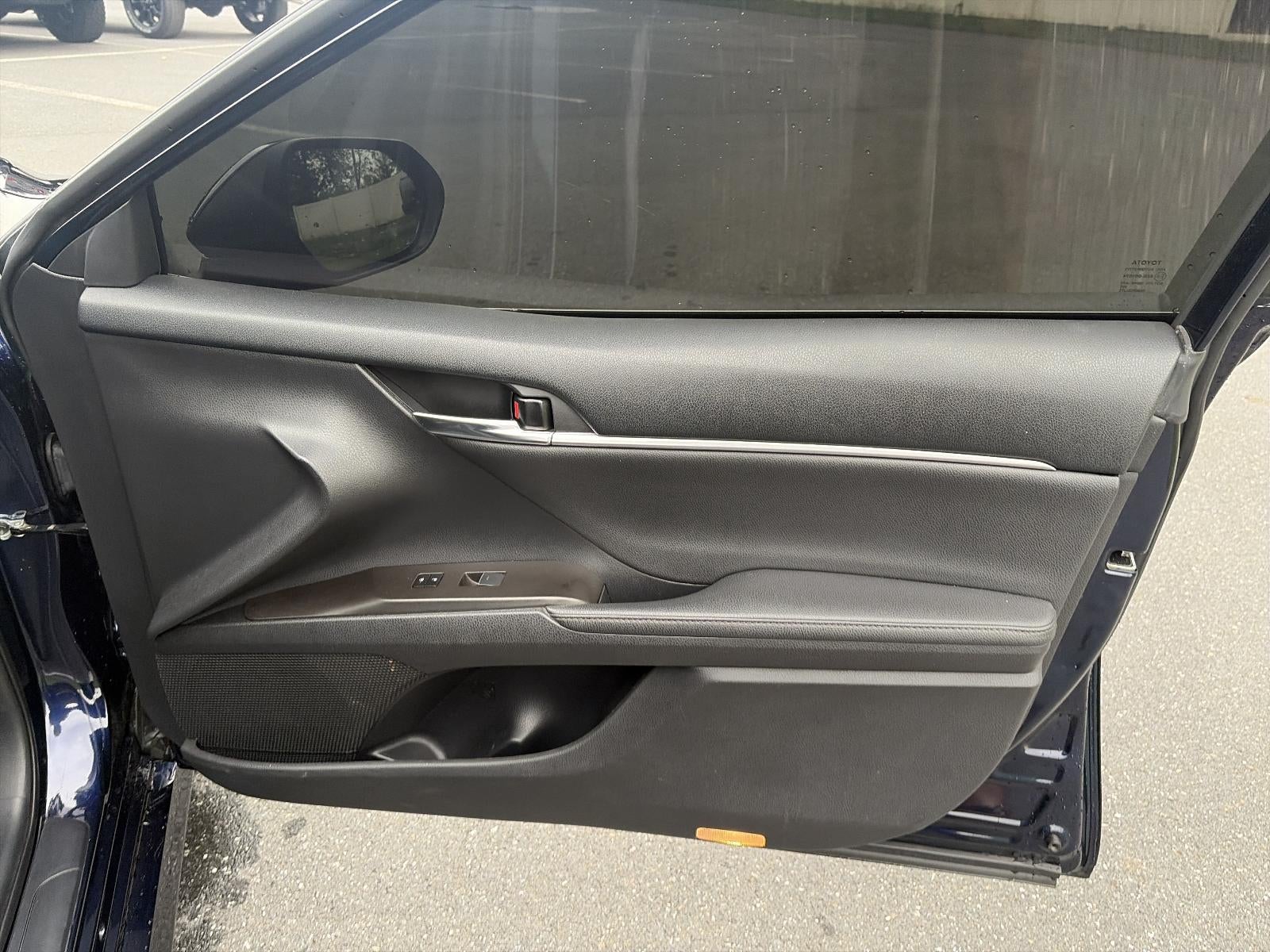 2022 Toyota Camry XLE Auto (SE)