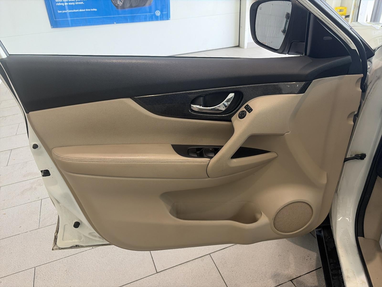 2014 Nissan Rogue AWD 4dr SL