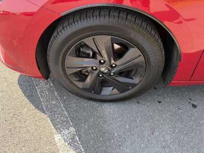 2021 Hyundai ELANTRA SEL IVT