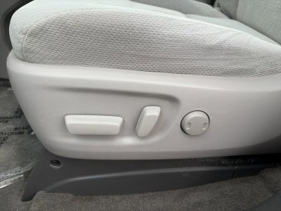 2018 Toyota Sienna LE FWD 8-Passenger (Natl)