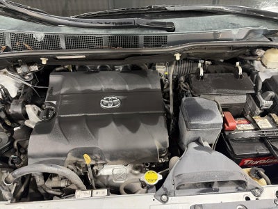 2013 Toyota Sienna 5dr 8-Pass Van V6 SE FWD (Natl)
