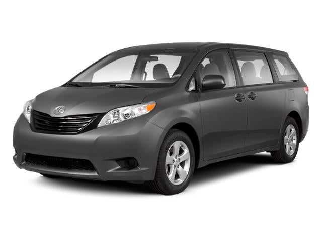 2013 Toyota Sienna 5dr 8-Pass Van V6 SE FWD (Natl)