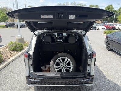 2022 Toyota Sienna XSE AWD 7-Passenger (Natl)