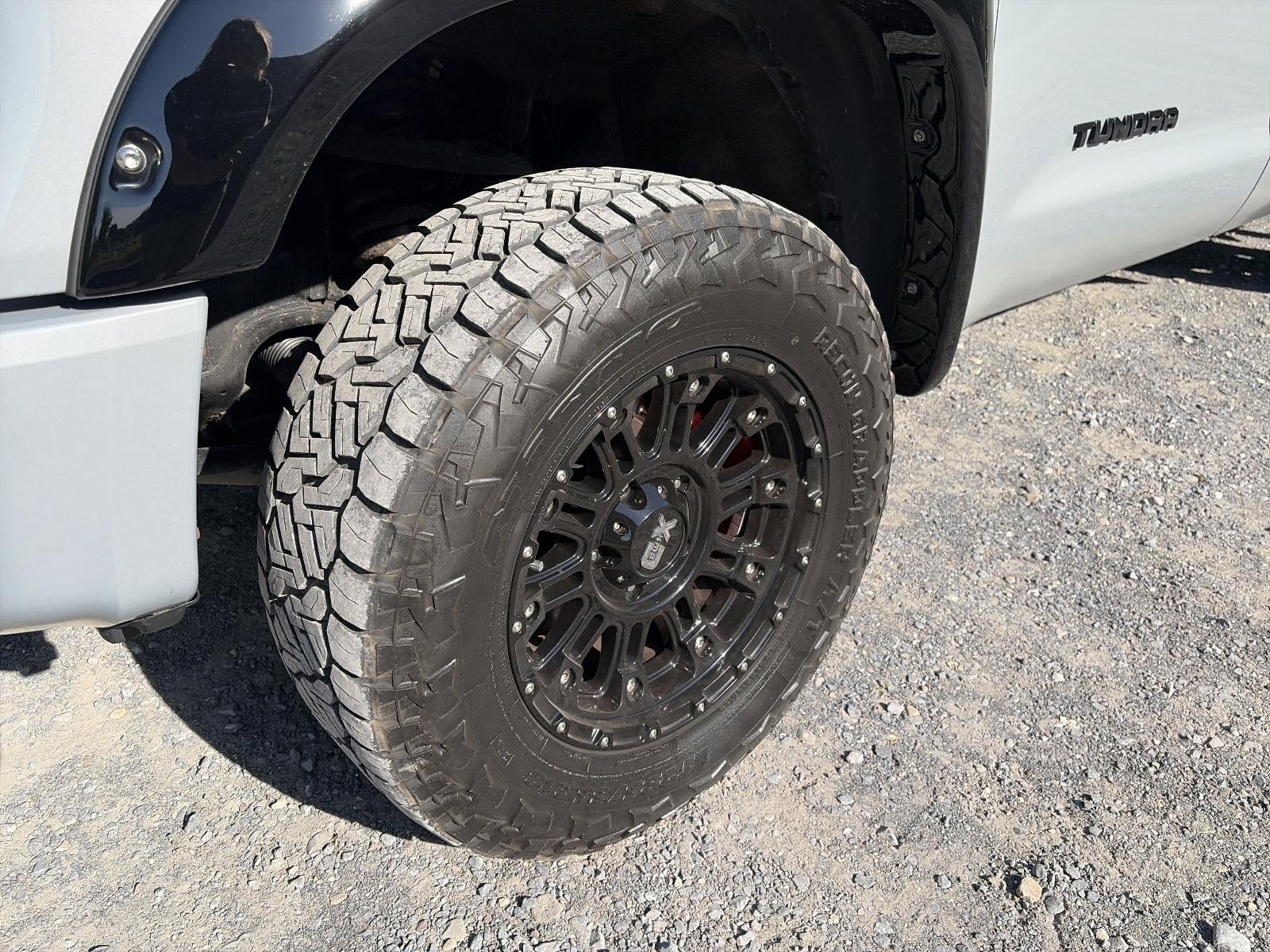 2017 Toyota Tundra 4WD 4WD TRD Pro CrewMax 5.5' Bed 5.7L (Natl)