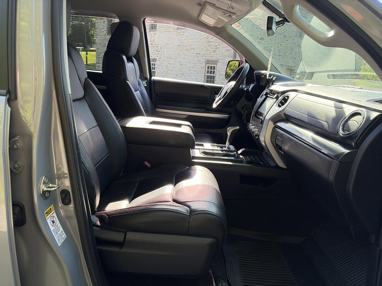 2017 Toyota Tundra 4WD 4WD TRD Pro CrewMax 5.5' Bed 5.7L (Natl)
